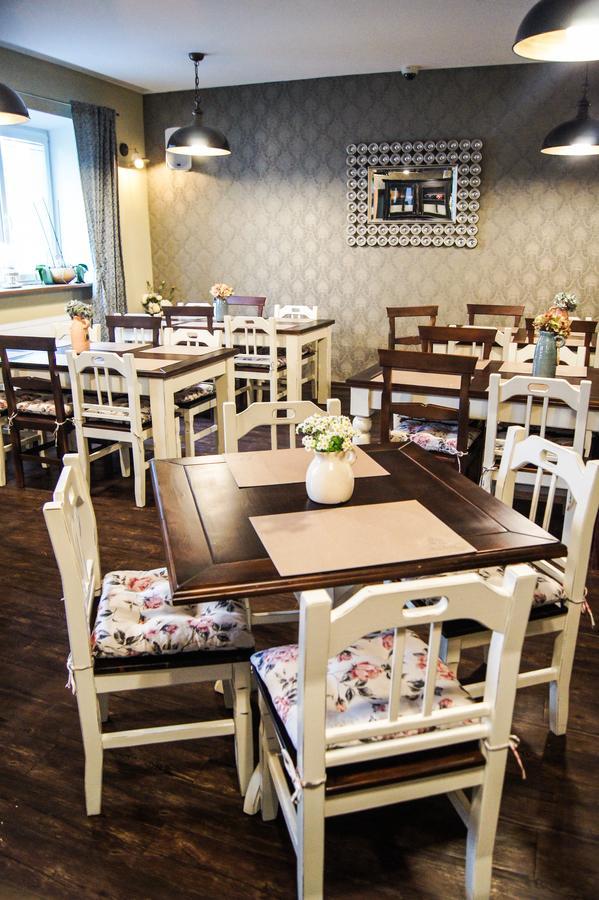 Kalvin Restaurant & Pension Rastislavice Extérieur photo